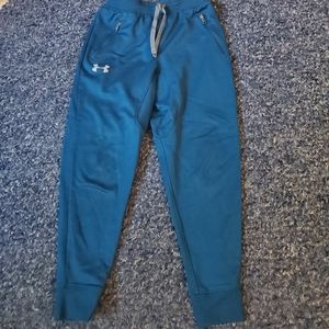 Youth small under armour sweatpants